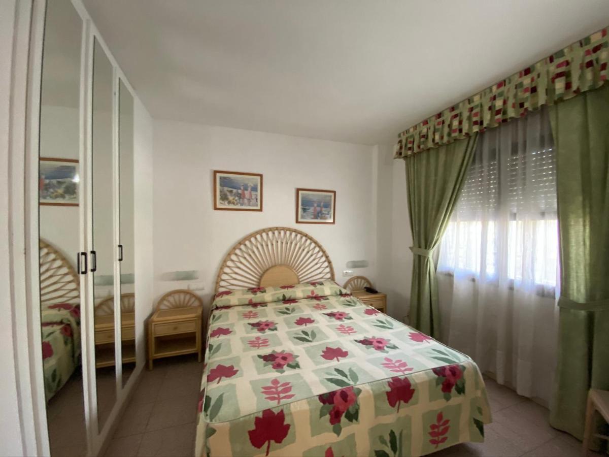 La Dorada Apartment Salou Bagian luar foto